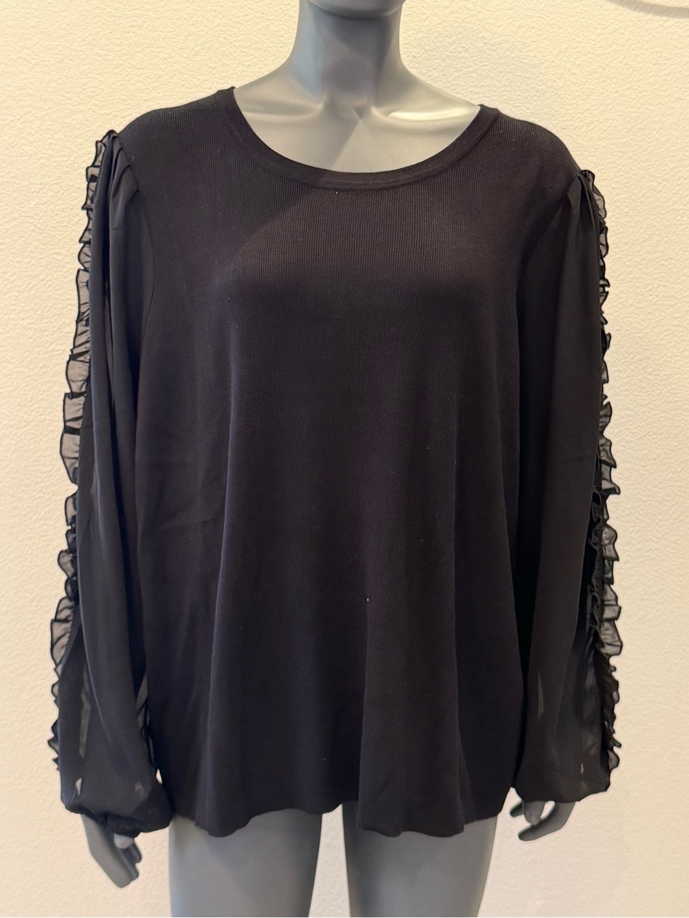 Tahari Black Ruffle Sleeve Knit Top Blouse Womens size 3X XXXL NWT Minimalist